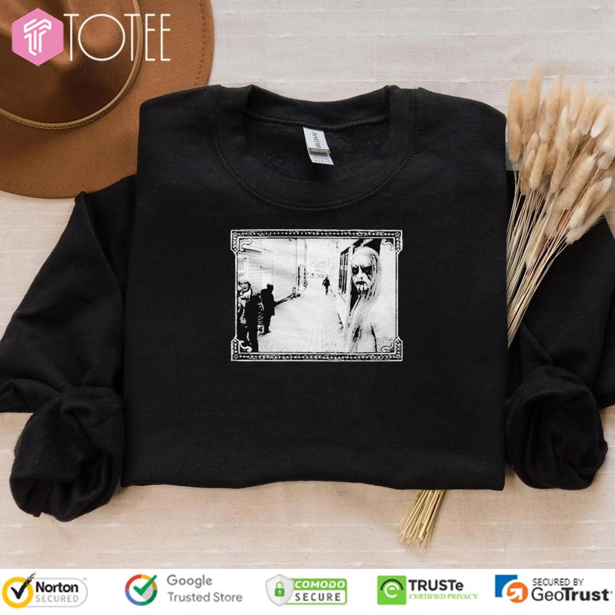 Sweatshirt